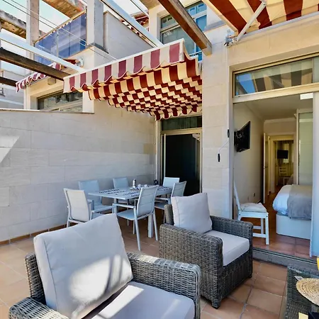 Appartamento Brand New With Sunset Terrace